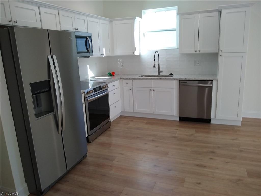725 Meadowgreen Village Drive