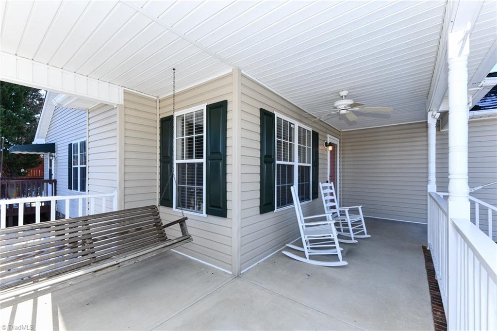 636 Fernway Drive
