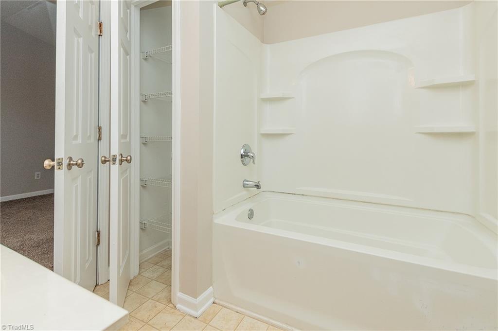 6418 Coral Vine Way