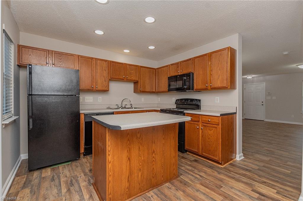 6418 Coral Vine Way