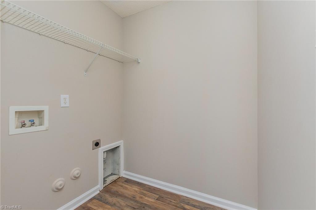 6418 Coral Vine Way