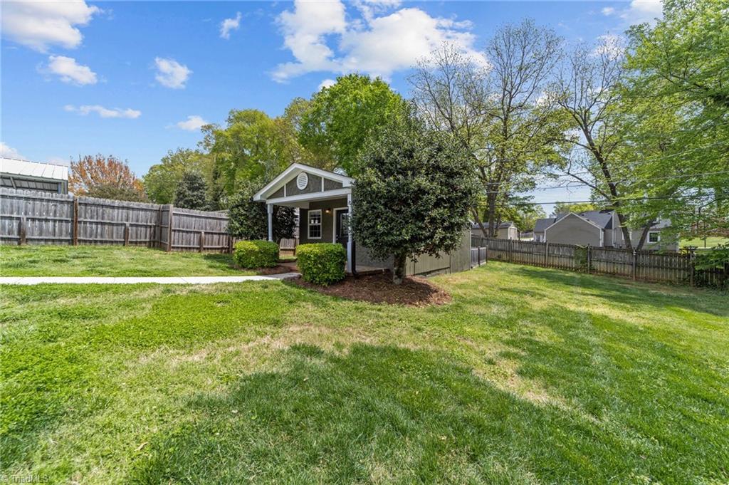 1301 Pennrose Drive