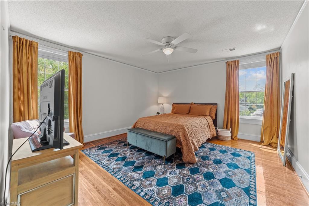 1301 Pennrose Drive