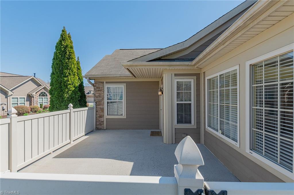 32 Pitlockry Place