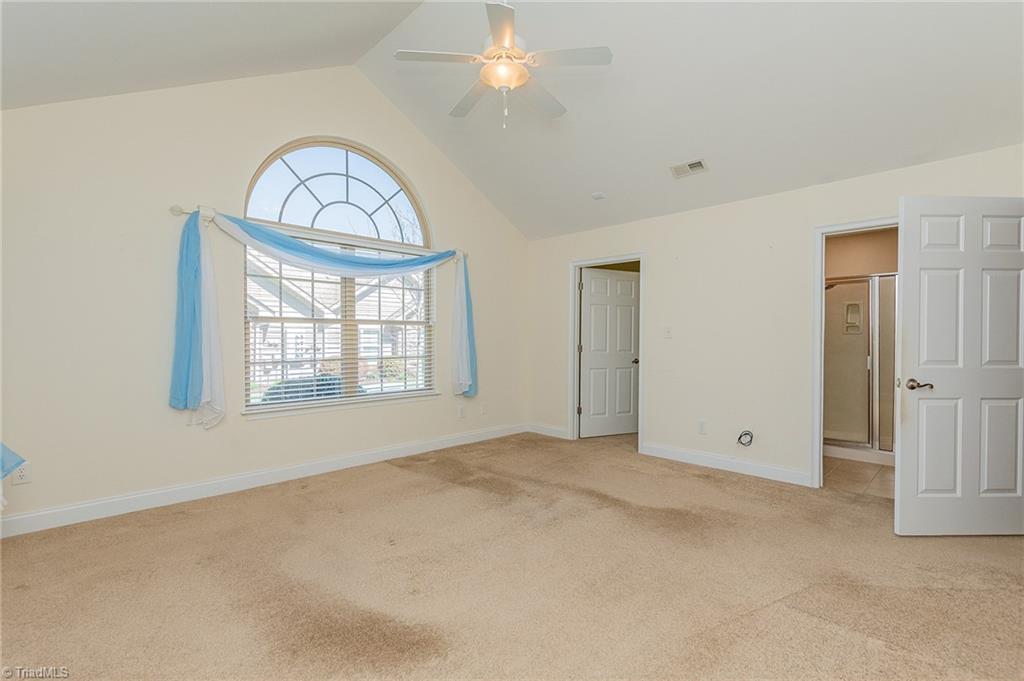 32 Pitlockry Place