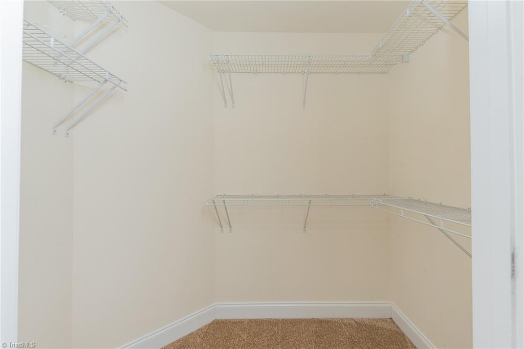 32 Pitlockry Place