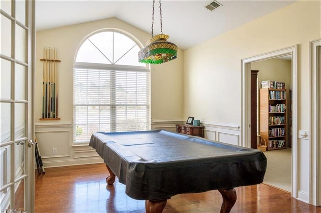 32 Pitlockry Place