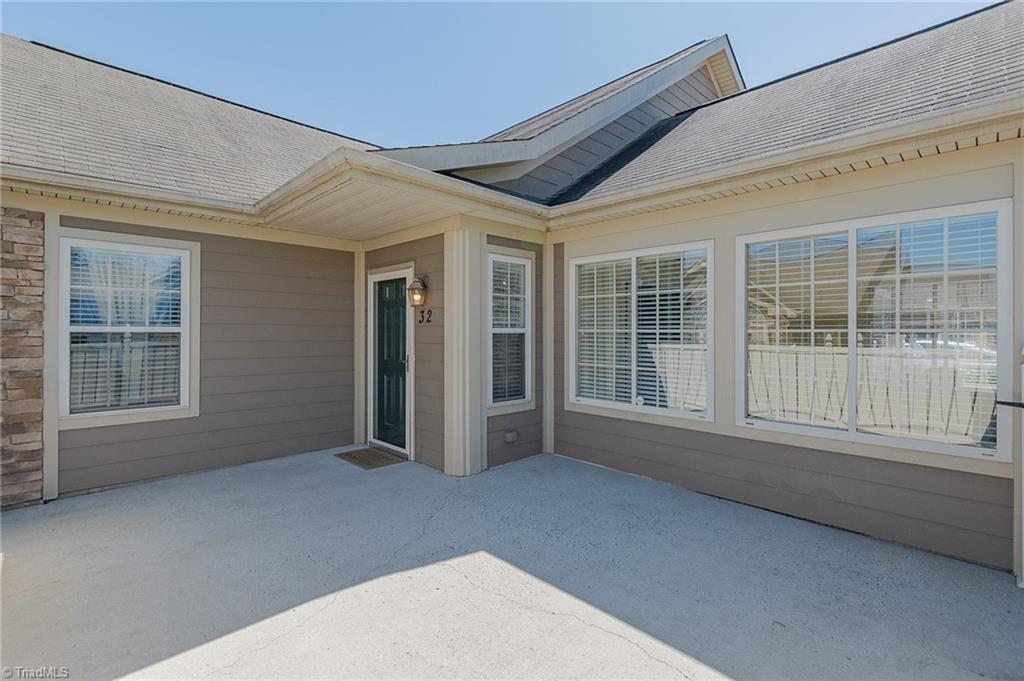 32 Pitlockry Place