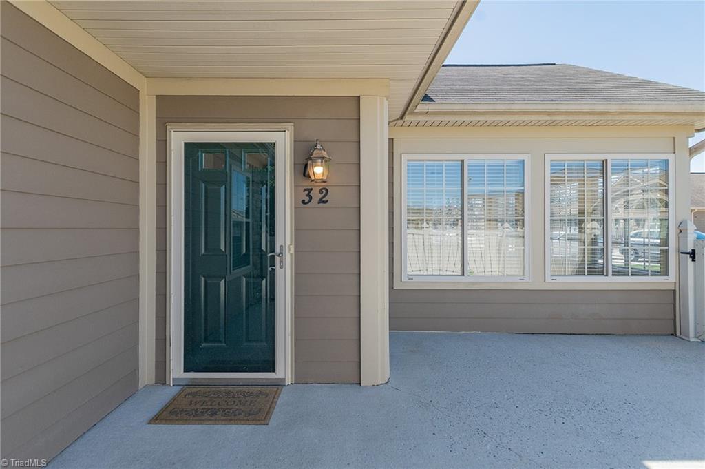 32 Pitlockry Place