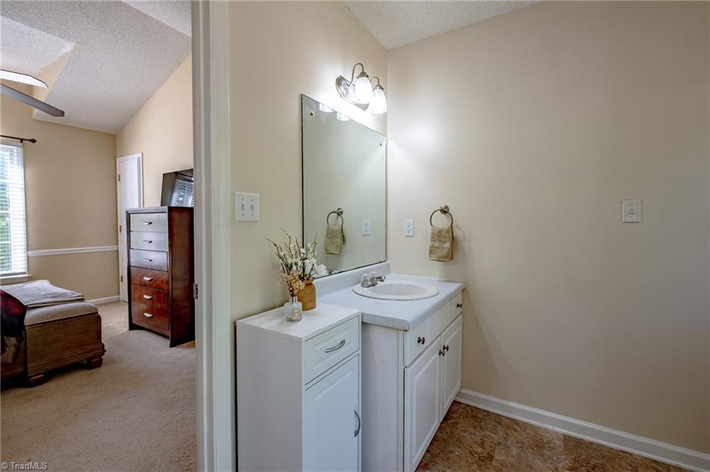 403 Ashton Circle