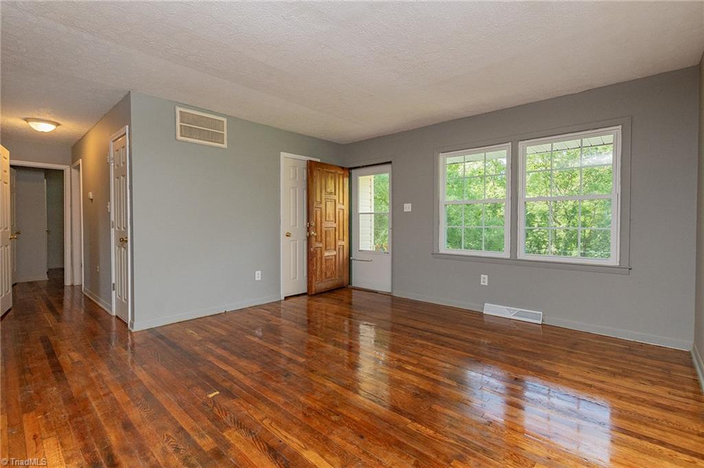 406 Kings Drive