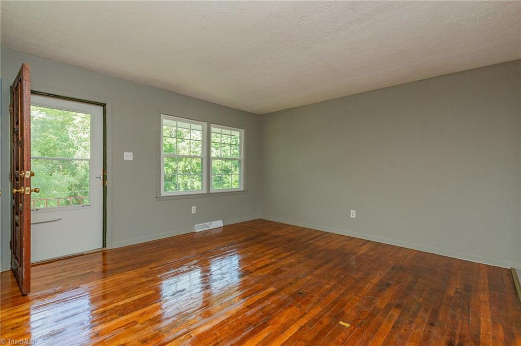 406 Kings Drive