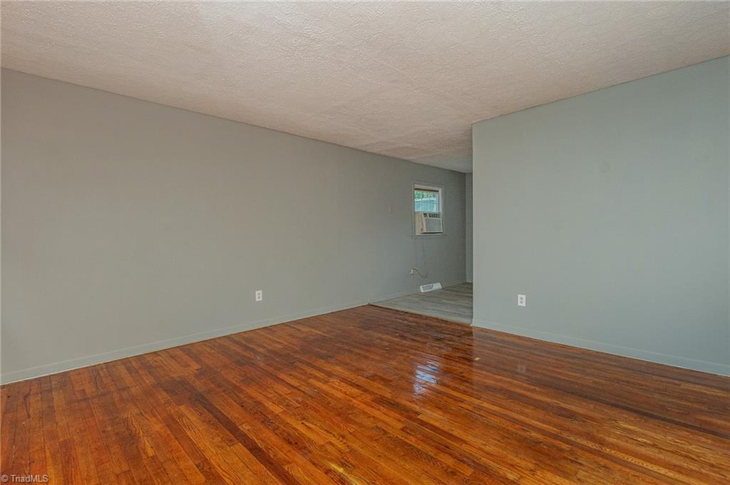 406 Kings Drive