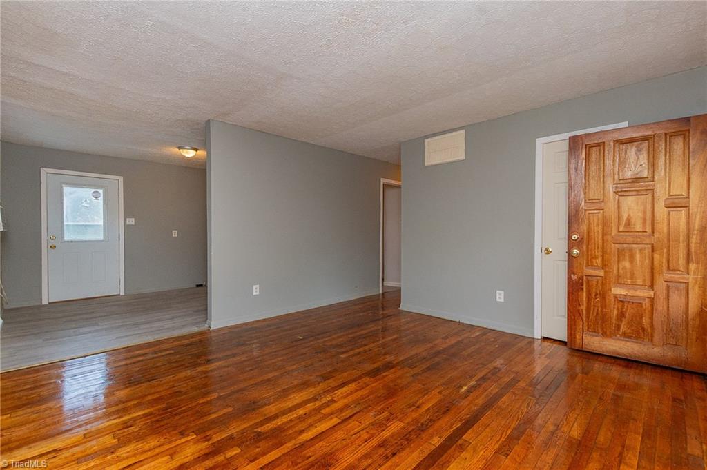 406 Kings Drive