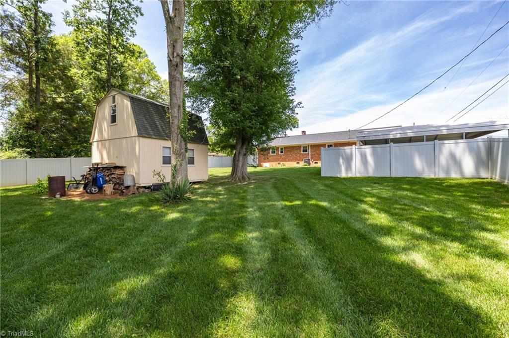 8108 US Highway 158 W