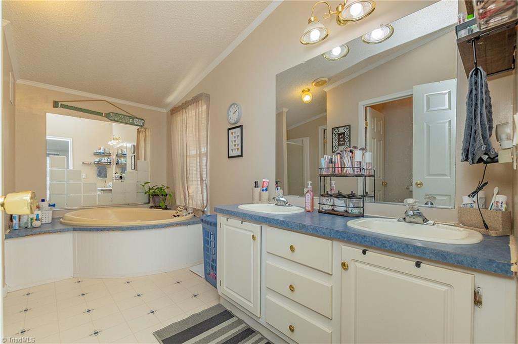 4600 Grooms Road