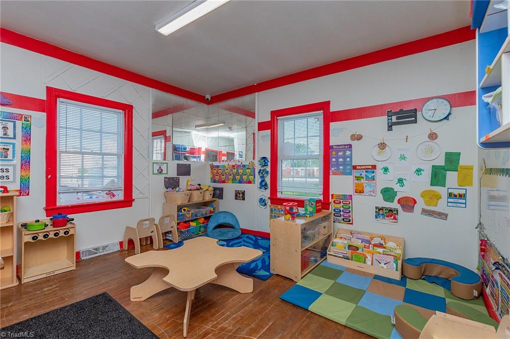 1203 Walnut Street