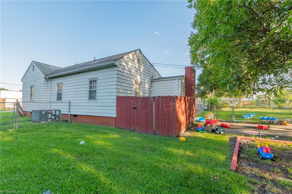 1203 Walnut Street