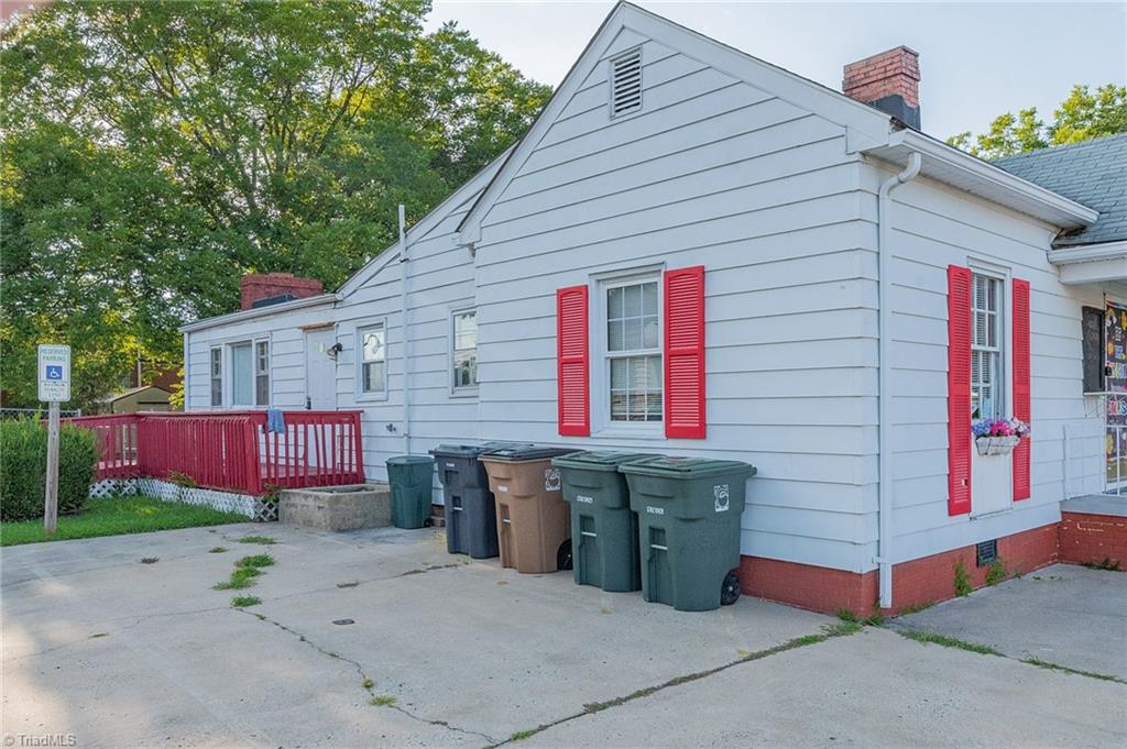 1203 Walnut Street