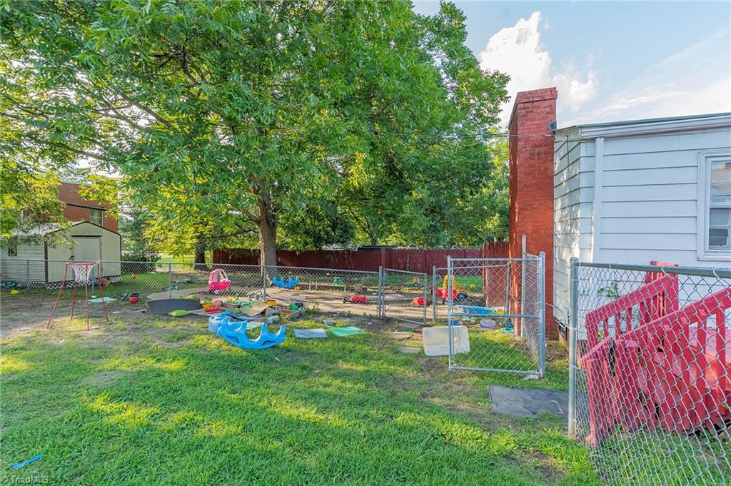 1203 Walnut Street