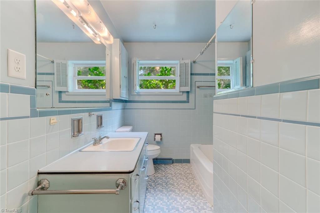 1117 Larkwood Drive
