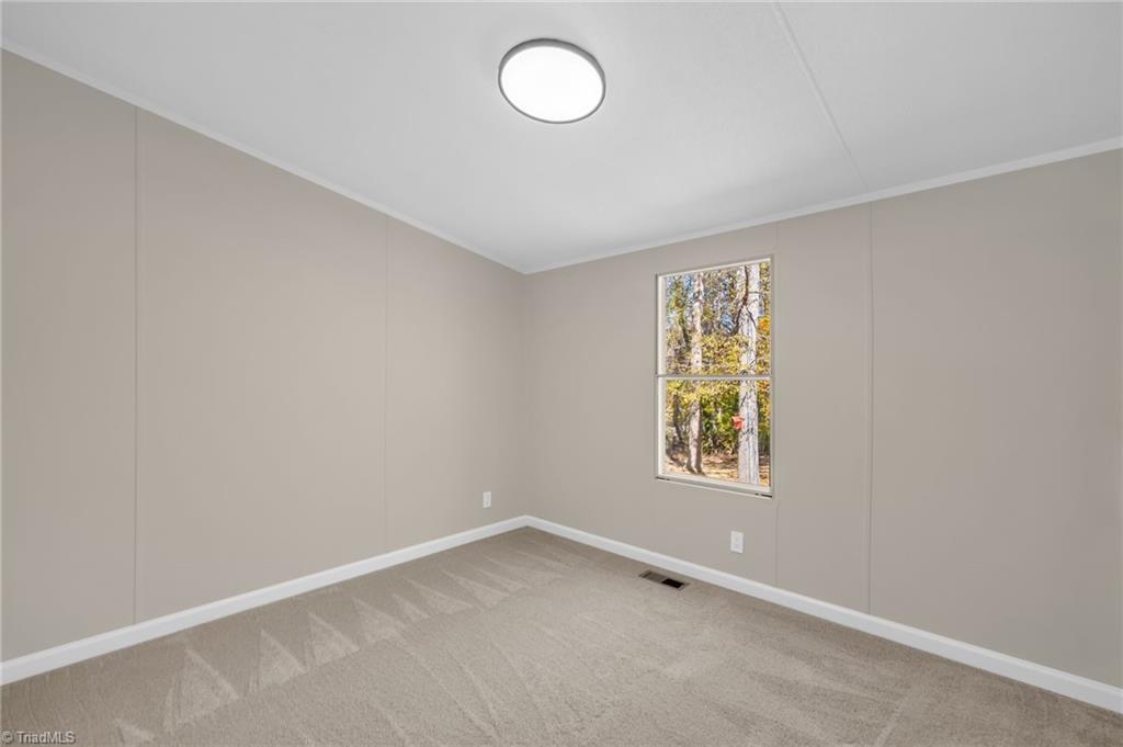 215 Mosley Loop