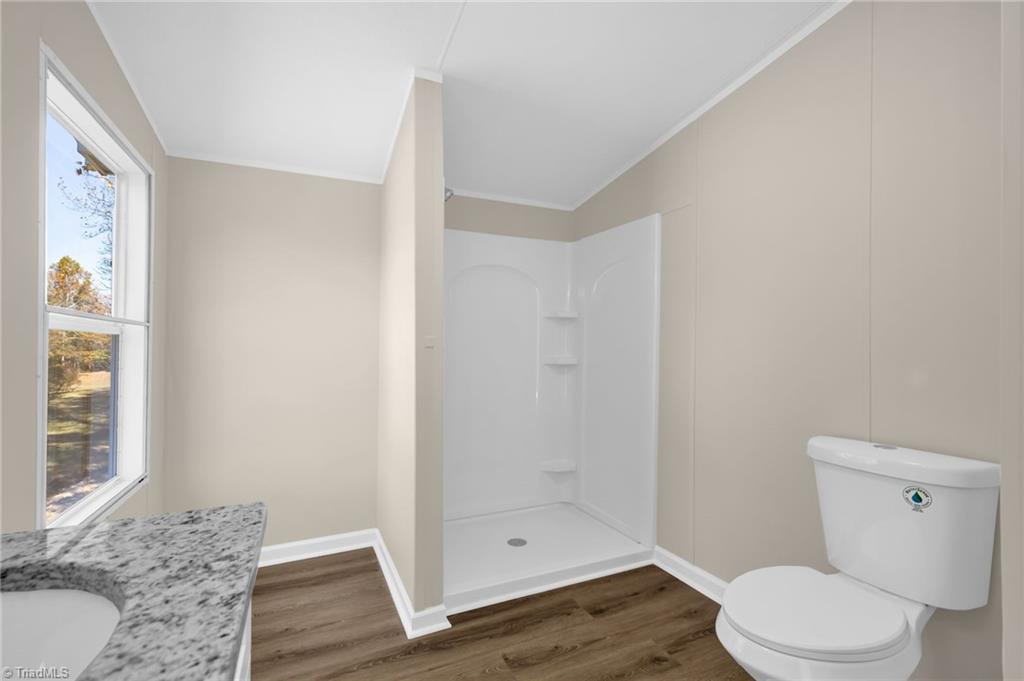 215 Mosley Loop