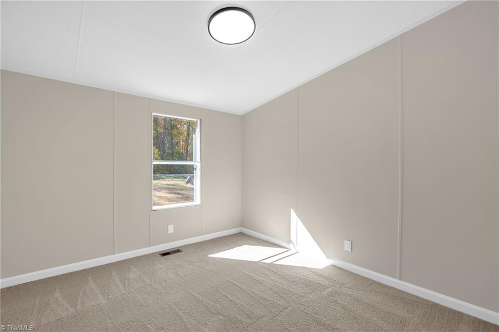 215 Mosley Loop