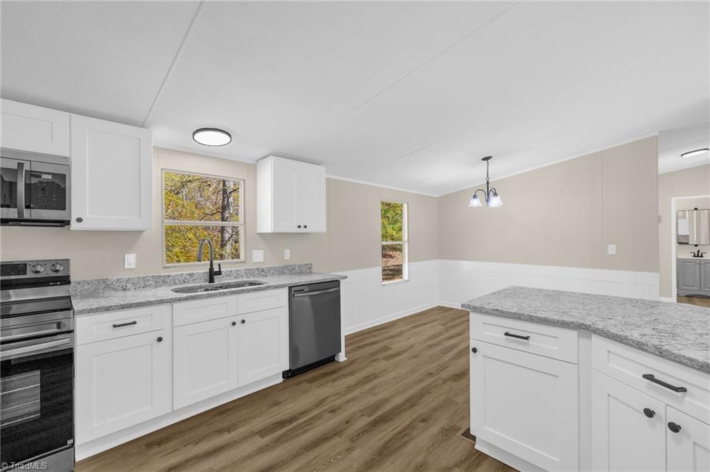 215 Mosley Loop