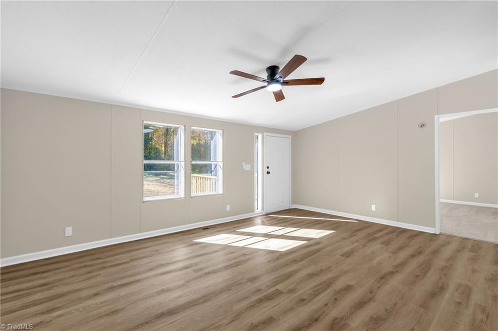 215 Mosley Loop