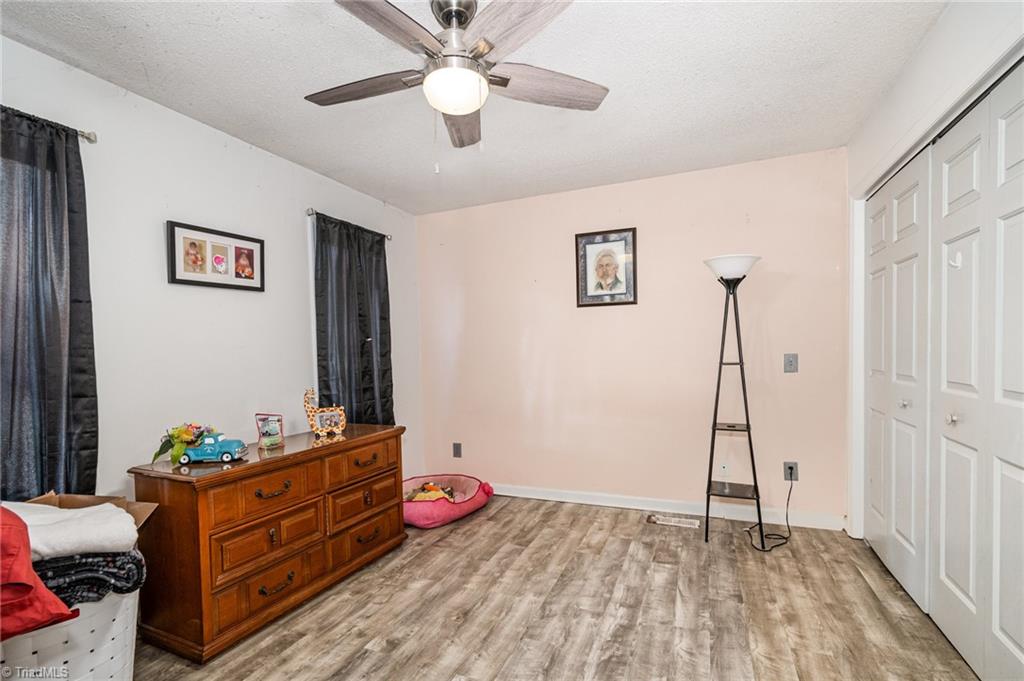 5607 Golden Needle Drive, McLeansville