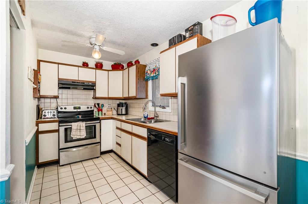 5607 Golden Needle Drive, McLeansville