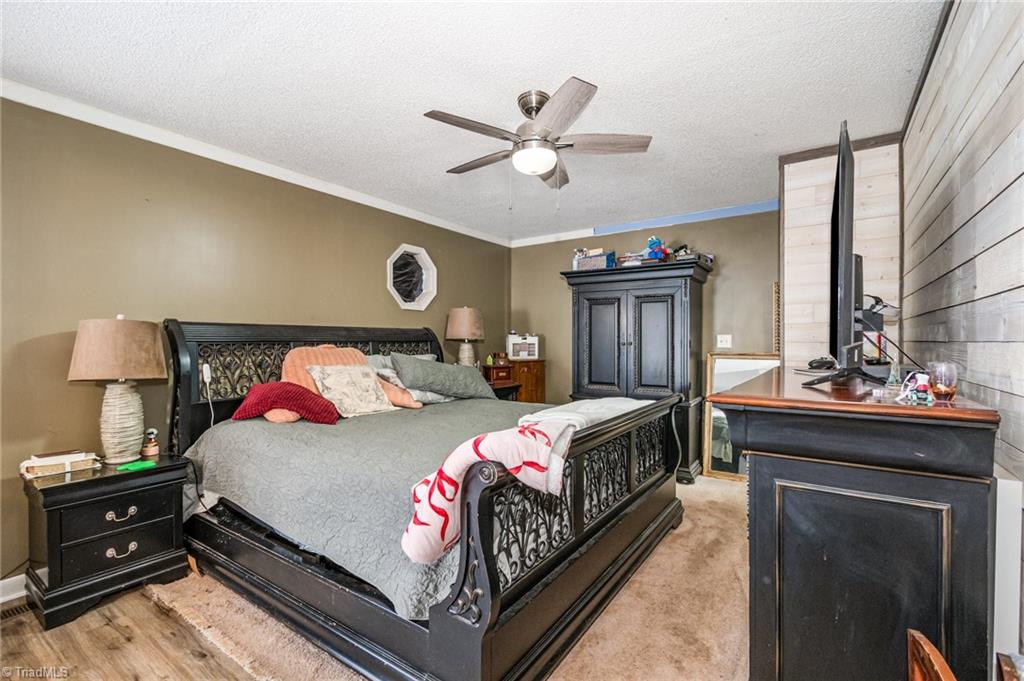5607 Golden Needle Drive, McLeansville