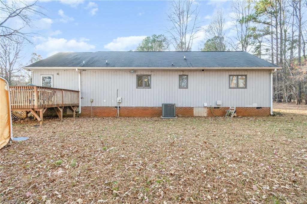 5607 Golden Needle Drive, McLeansville