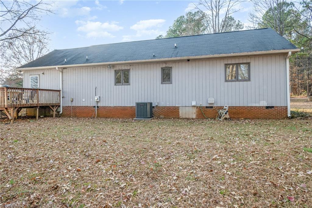 5607 Golden Needle Drive, McLeansville