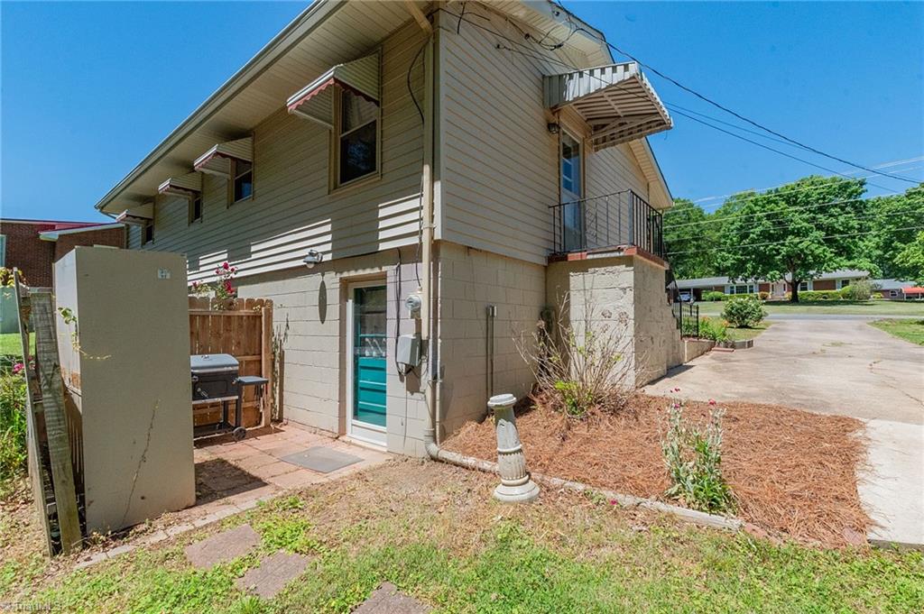 2024 Mill Avenue
