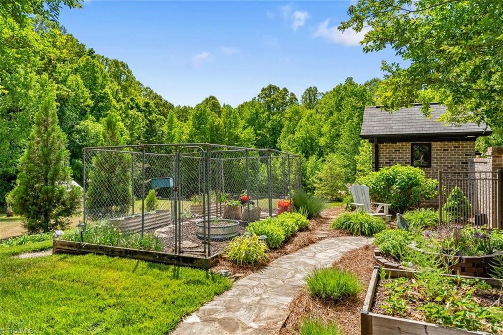 7313 Autumn Lake Drive