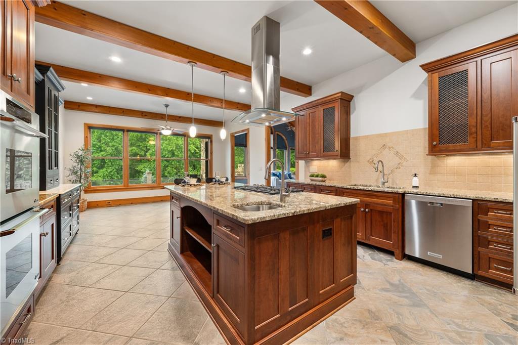 7313 Autumn Lake Drive