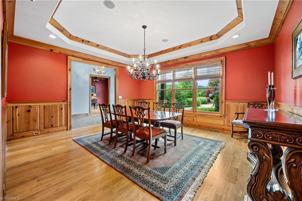 7313 Autumn Lake Drive