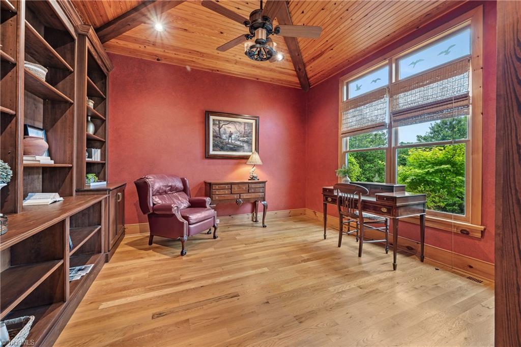 7313 Autumn Lake Drive