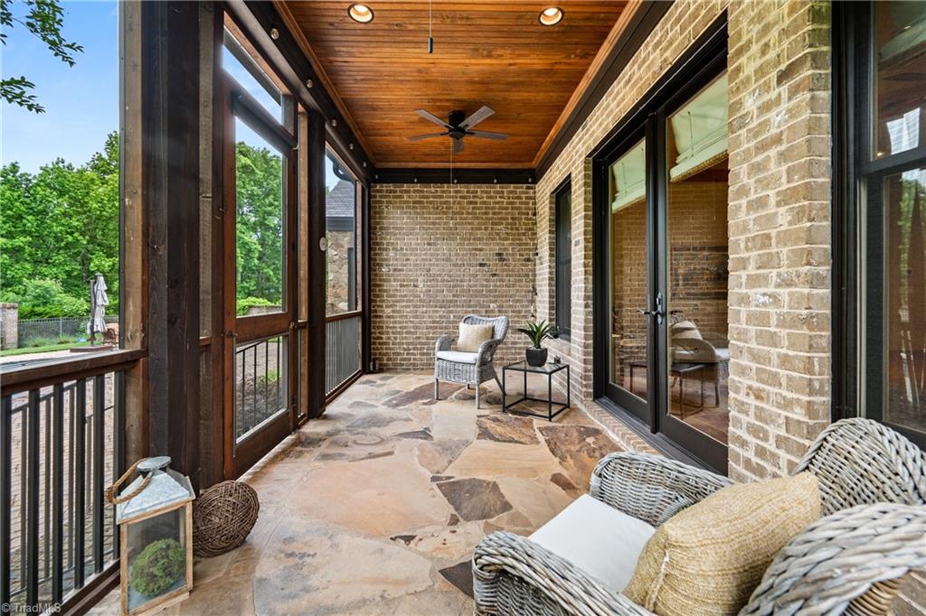 7313 Autumn Lake Drive