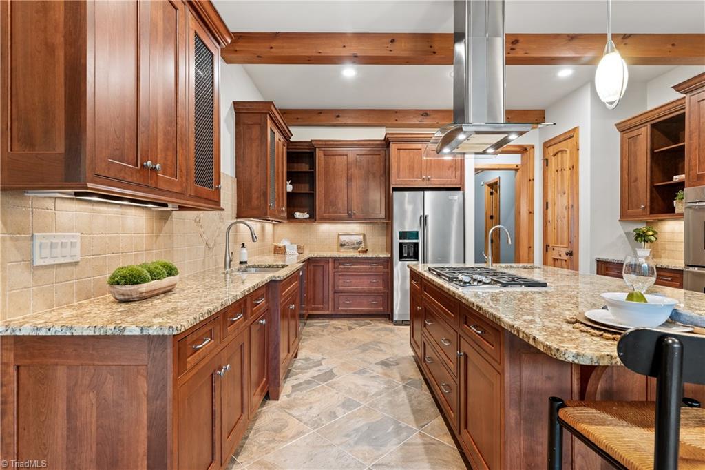 7313 Autumn Lake Drive