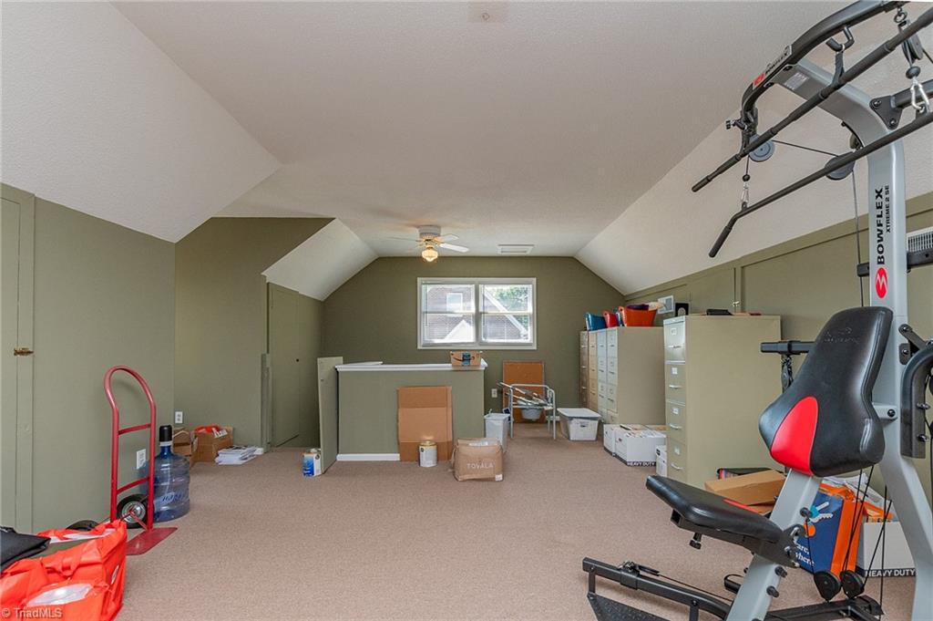 1315 Freeway Drive