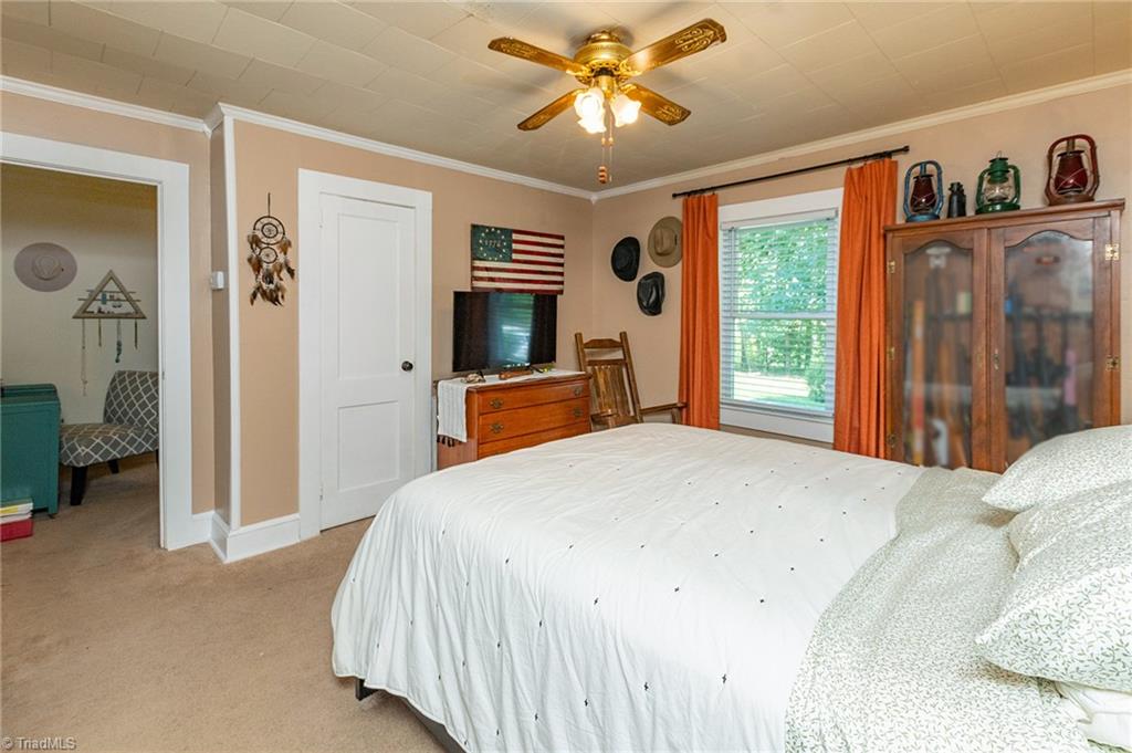 332 Dibrell Road