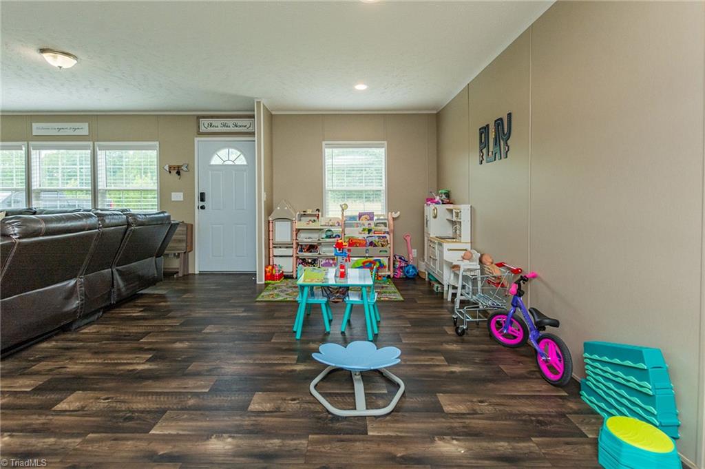 220 Bluejay Road