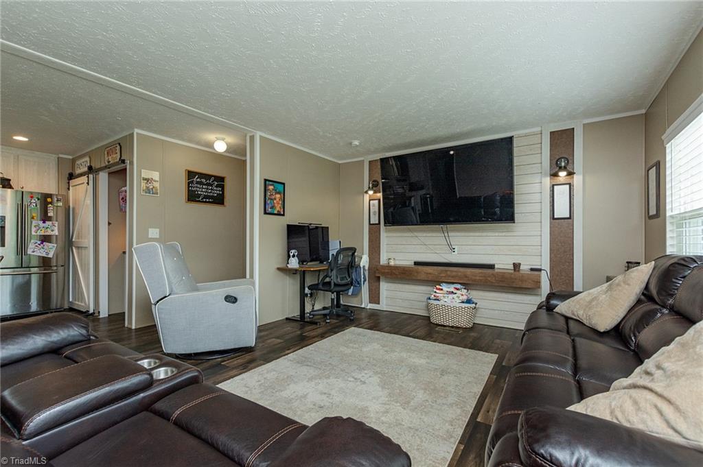 220 Bluejay Road