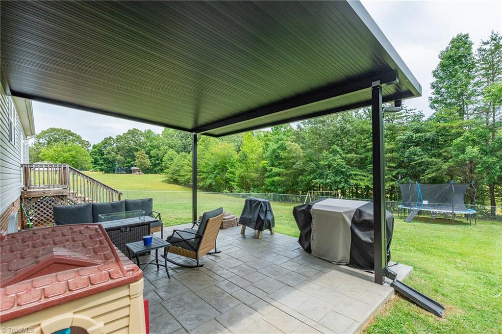 220 Bluejay Road