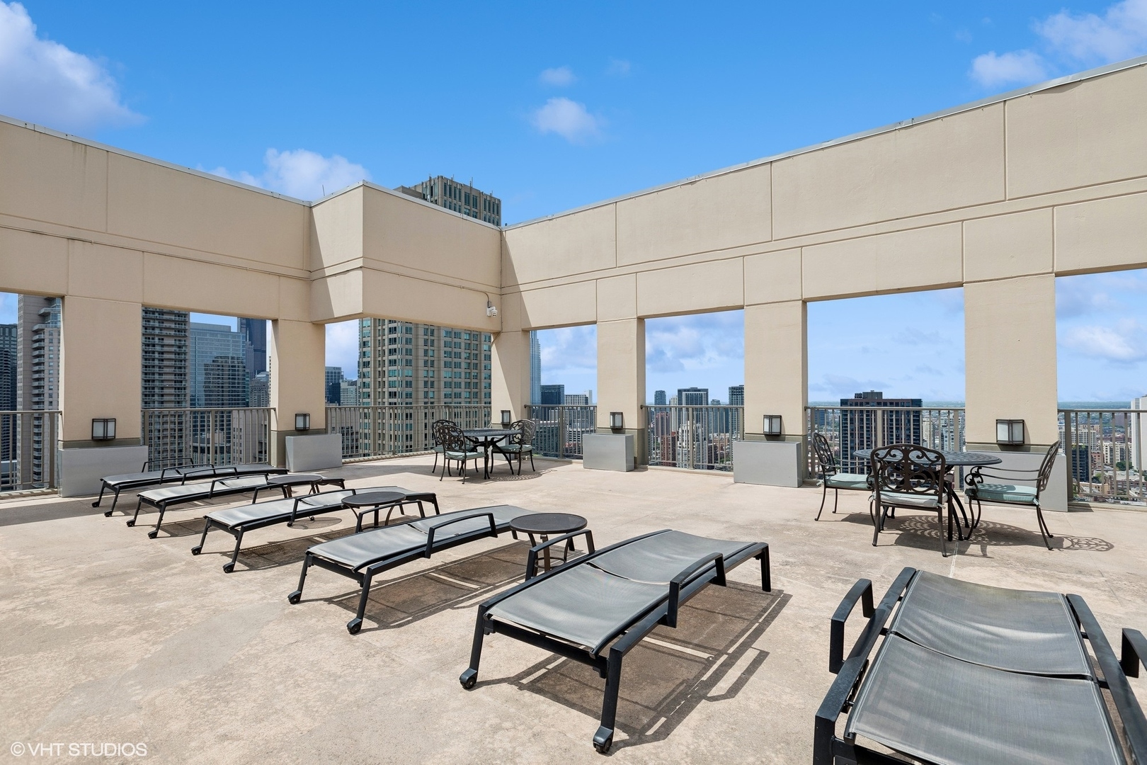 2 E Erie Street Unit: 1108