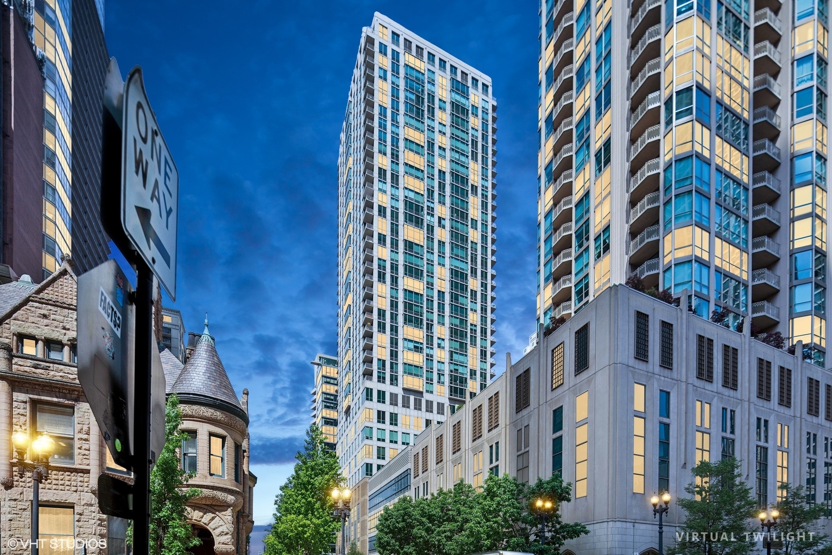 2 E Erie Street Unit: 1108