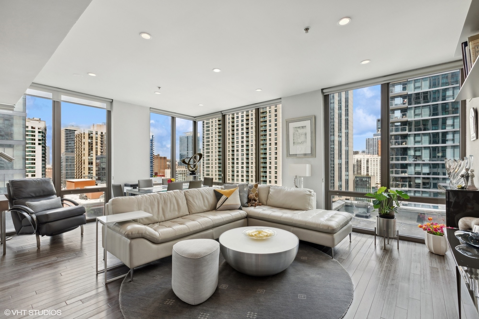 2 E Erie Street Unit: 1108